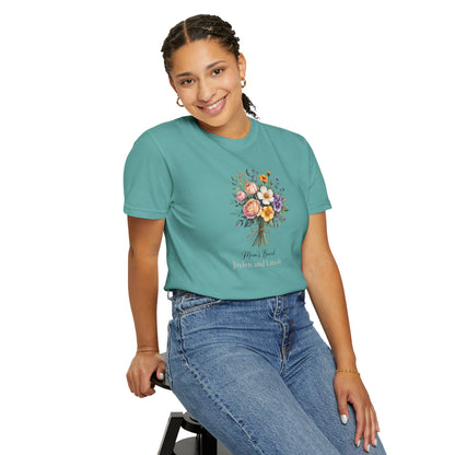 Mom's Bunch Custom Name T-Shirt — Personalized Mom Script Graphic Tee