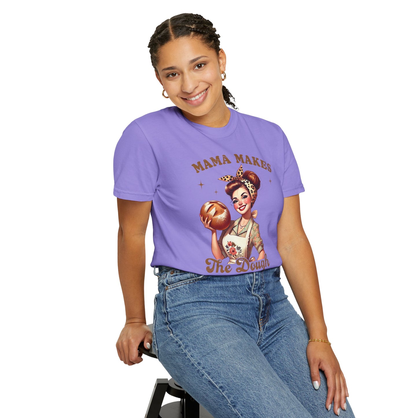 Mama Makes The Dough —Mom Graphic Tee