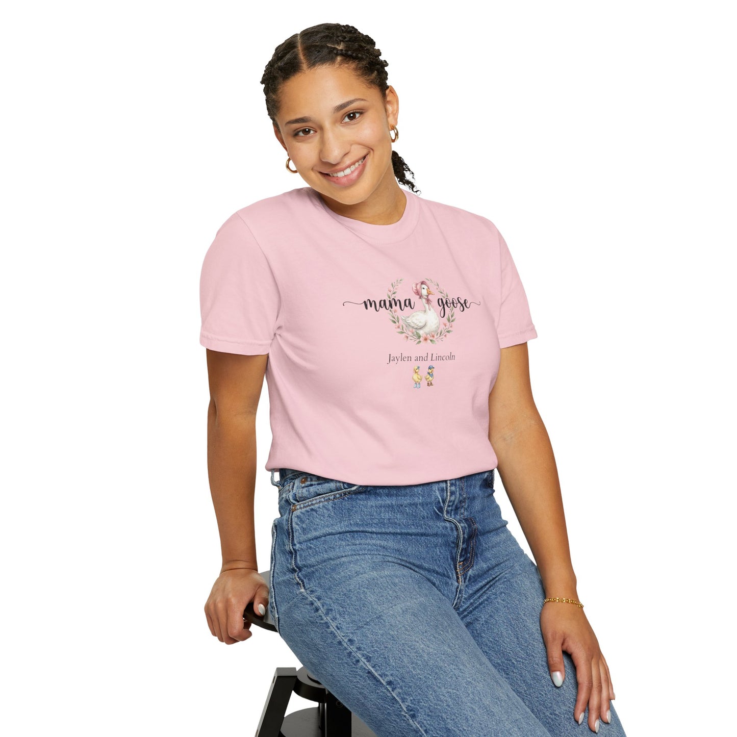 Mama Goose Custom Name T-Shirt — Personalized Mom Script Graphic Tee