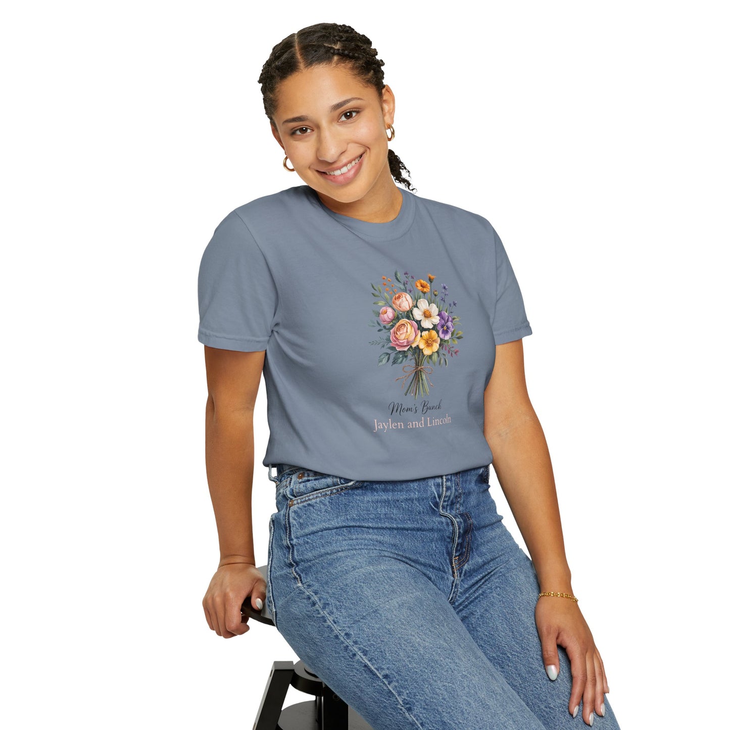 Mom's Bunch Custom Name T-Shirt — Personalized Mom Script Graphic Tee