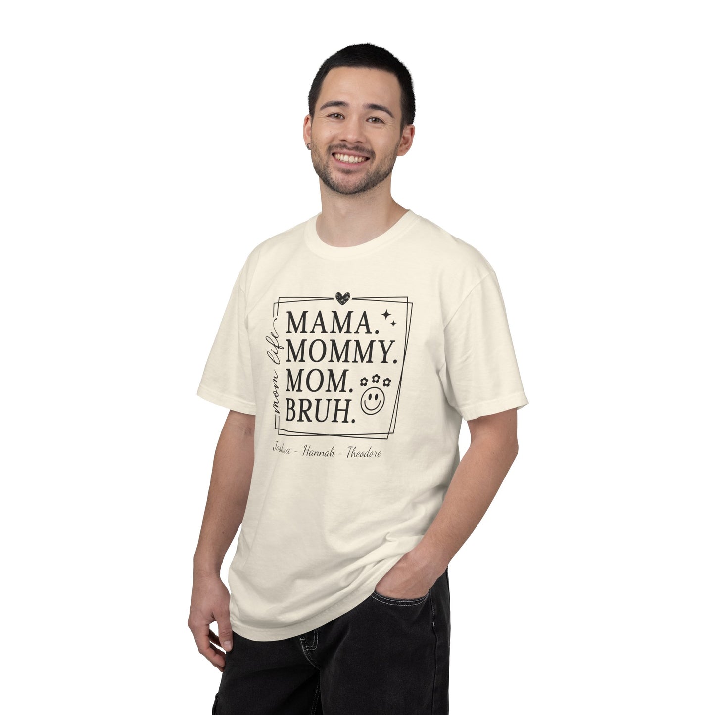 Mom Life Custom Name T-Shirt — Personalized Mom Script Graphic Tee