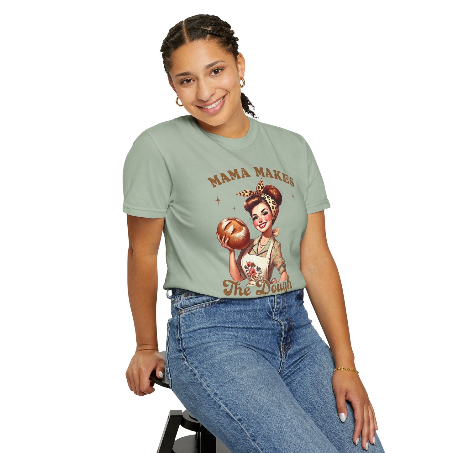 Mama Makes The Dough —Mom Graphic Tee