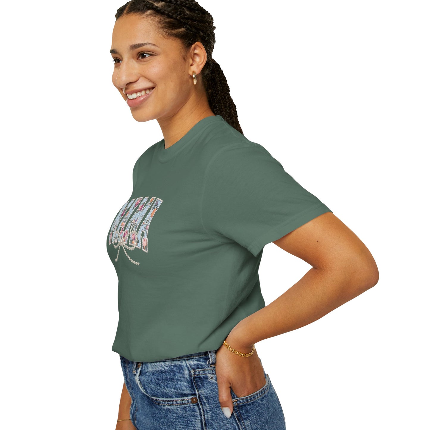 Mama Pearls — Mom Graphic T-Shirt